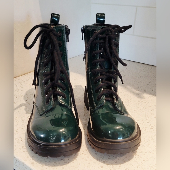 Soda Shiny Emerald Green Lace-Up Combat Boots | Size 5 - Picture 2 of 4